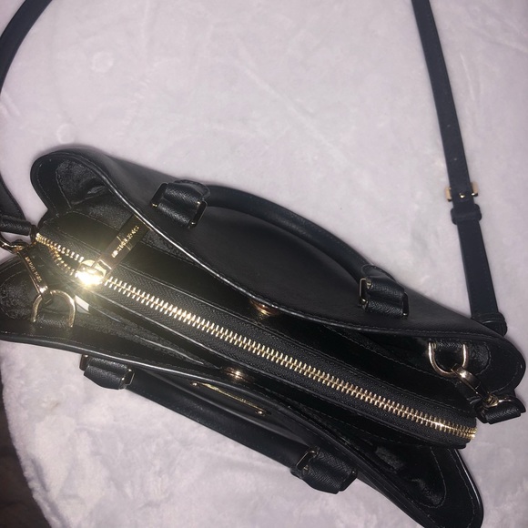 Michael Kors - Picture 3 of 3